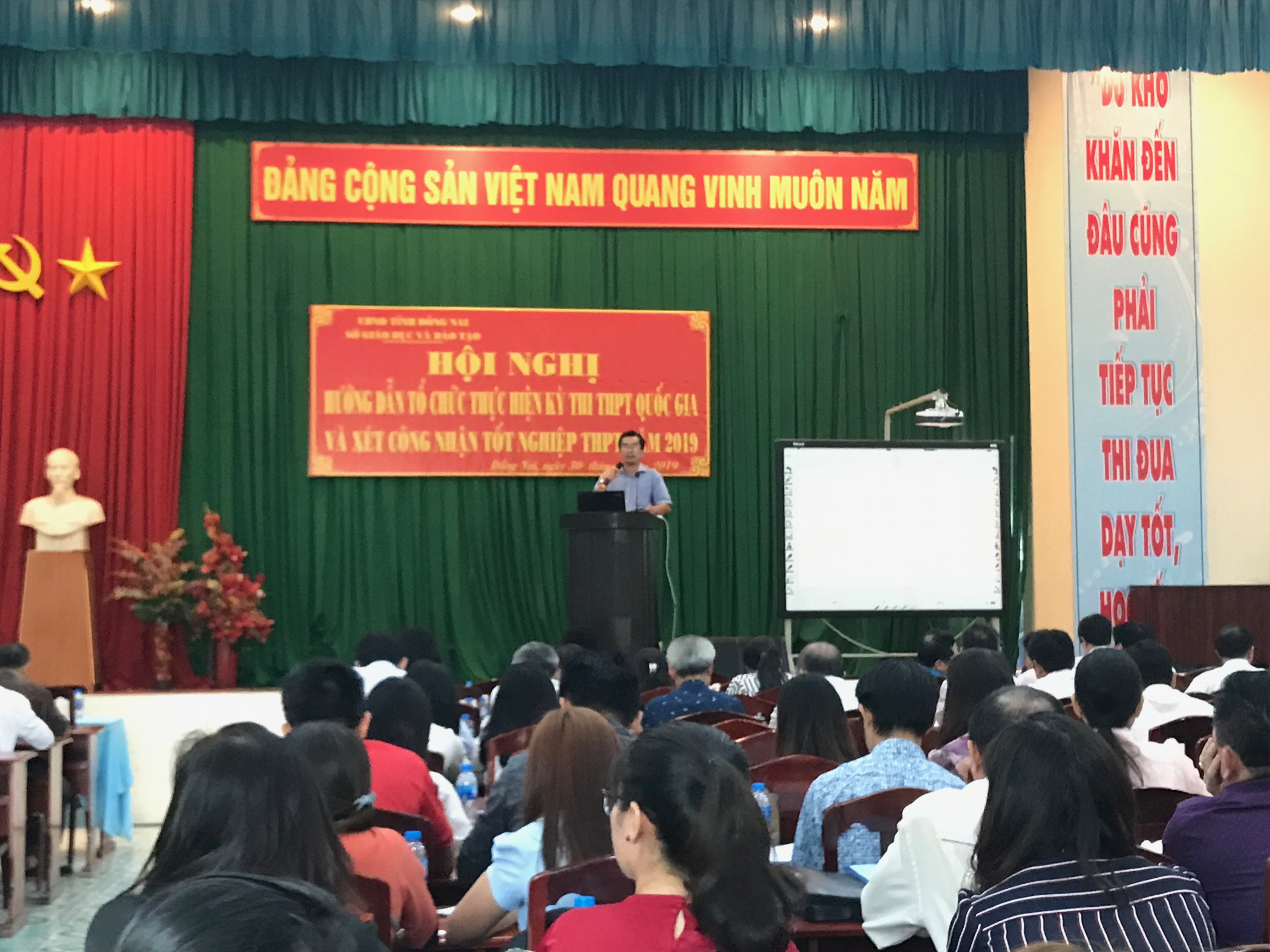 Hội nghị hướng dẫn tổ chức thực hiện kỳ thi THPT Quốc gia và xét công nhận tốt nghiệp THPT năm 2019