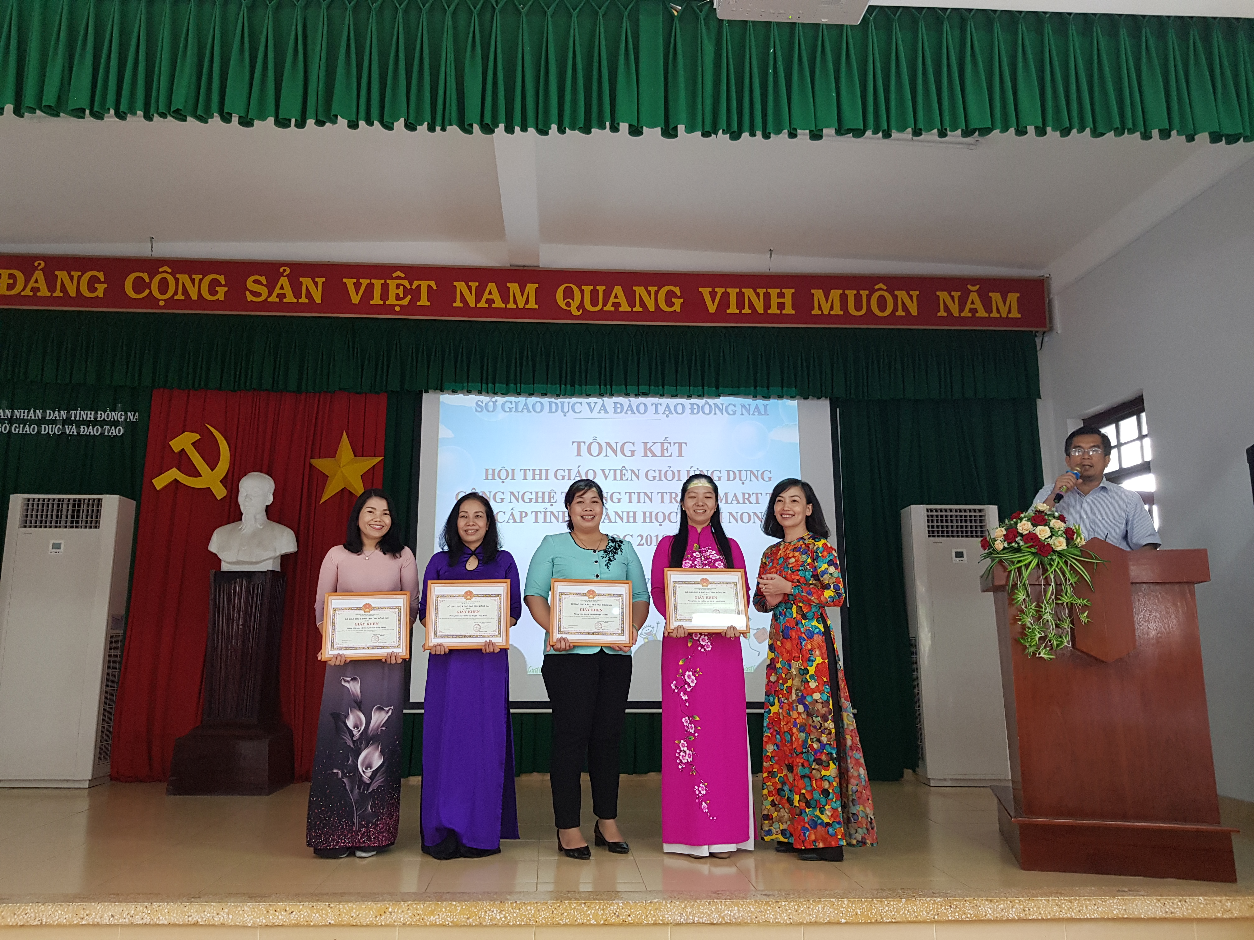 Tổng kết Hội thi giáo viên giỏi ứng dụng công nghệ thông tin trên SMART TIVI cấp tỉnh ngành học mầm non năm học 2018- 2019