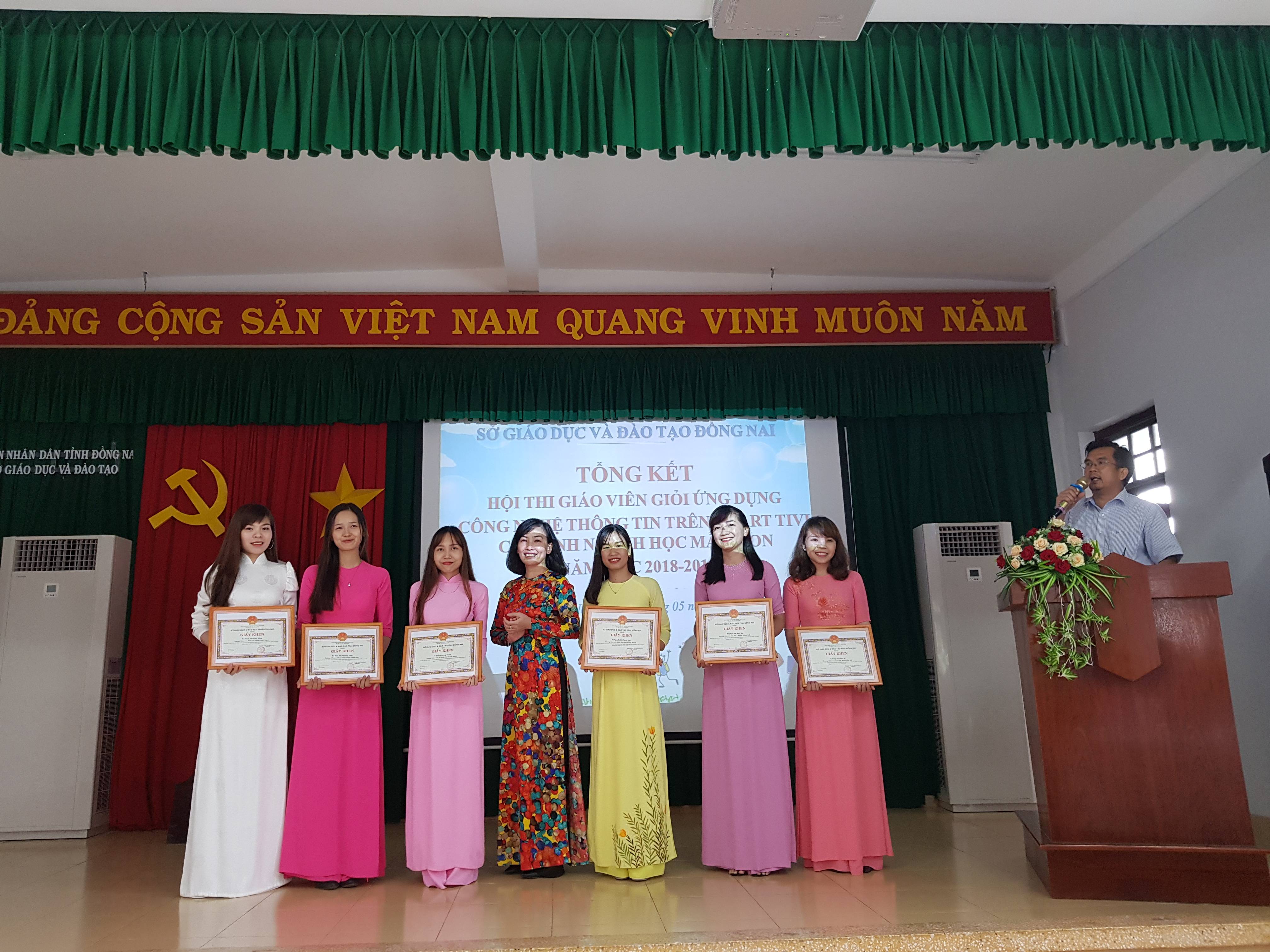 Tổng kết Hội thi giáo viên giỏi ứng dụng công nghệ thông tin trên SMART TIVI cấp tỉnh ngành học mầm non năm học 2018- 2019