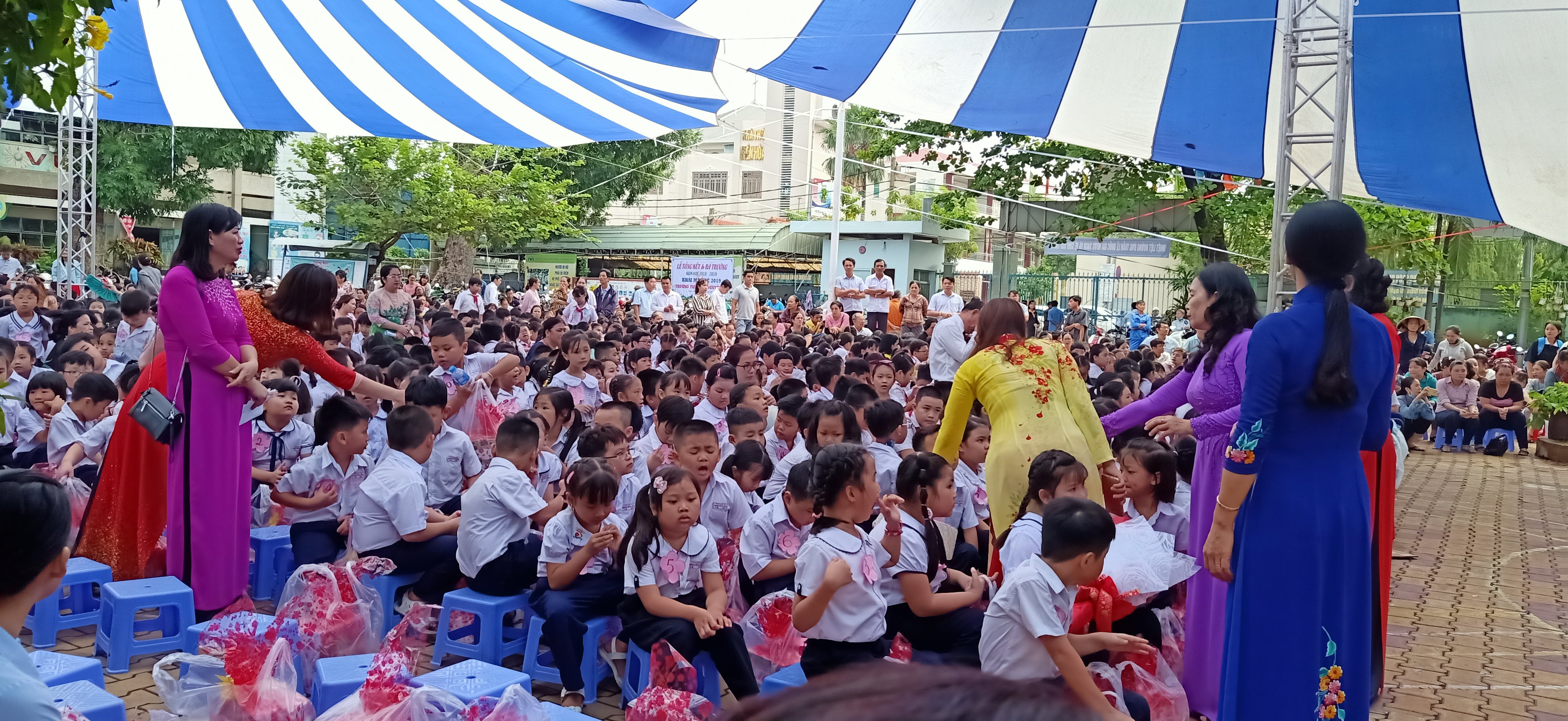 Trường Tiểu học Nguyễn Du, Tp. Biên Hòa tổ chức Tổng kết năm học 2018-2019 và Khai mạc Hè 2019