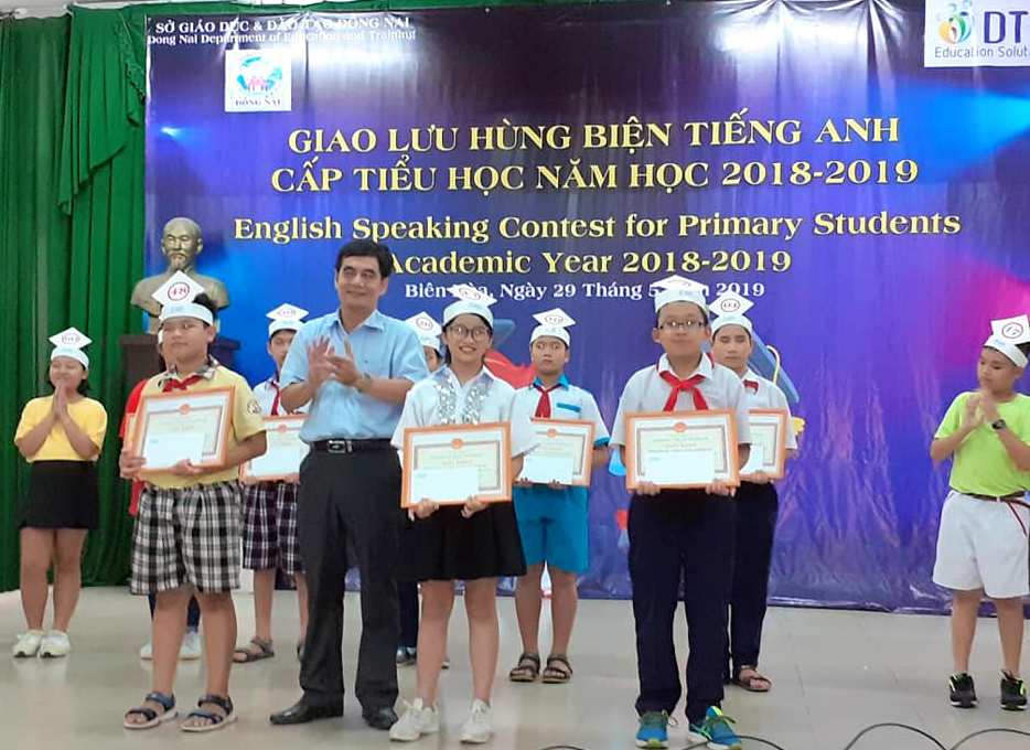 Phòng GDĐT Long Khánh xuất sắc đoạt giải nhất Giao lưu hùng biện tiếng Anh cấp tỉnh bậc tiểu học