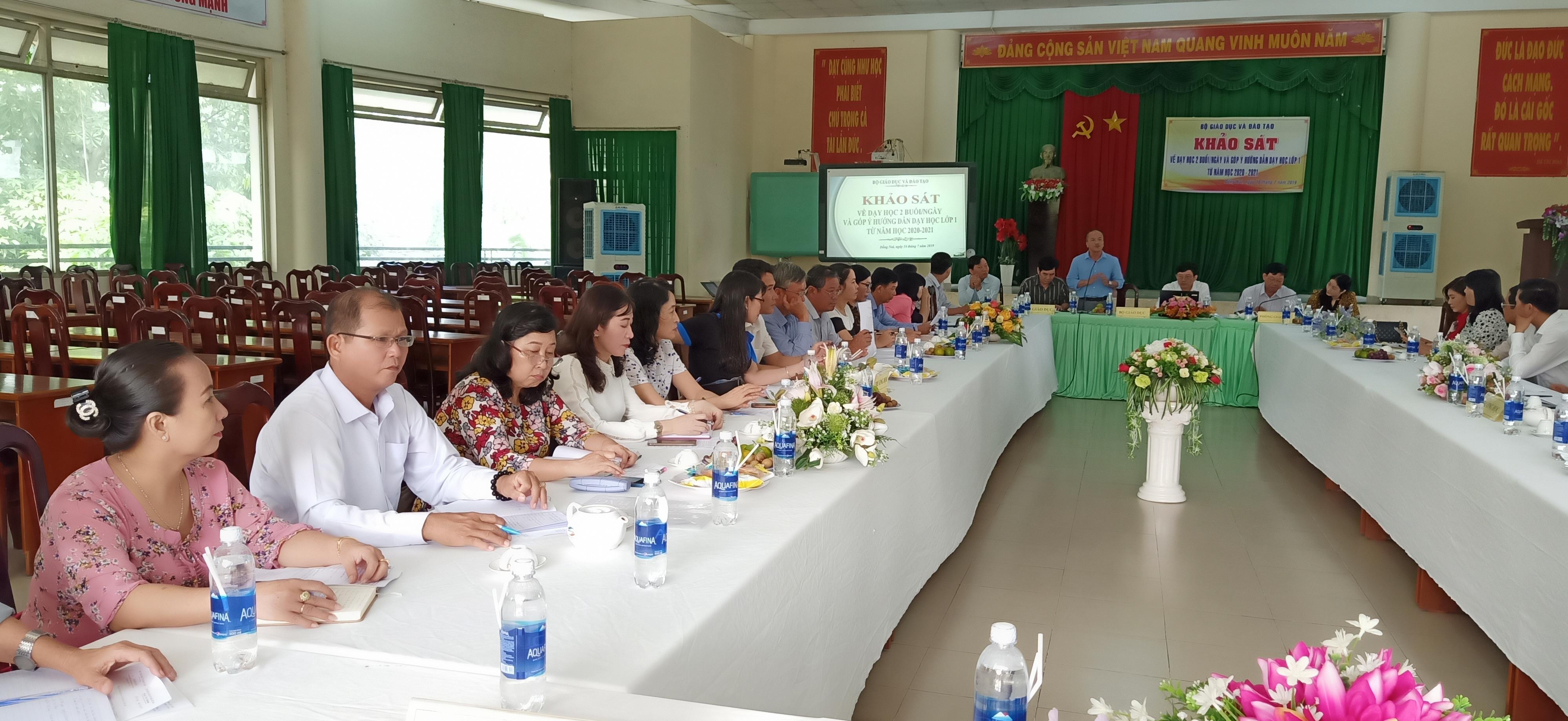 Bộ Giáo dục và Đào tạo khảo sát về dạy học 2 buổi/ngày và góp ý hướng dẫn dạy học từ năm học 2020-2021 tại tỉnh Đồng Nai
