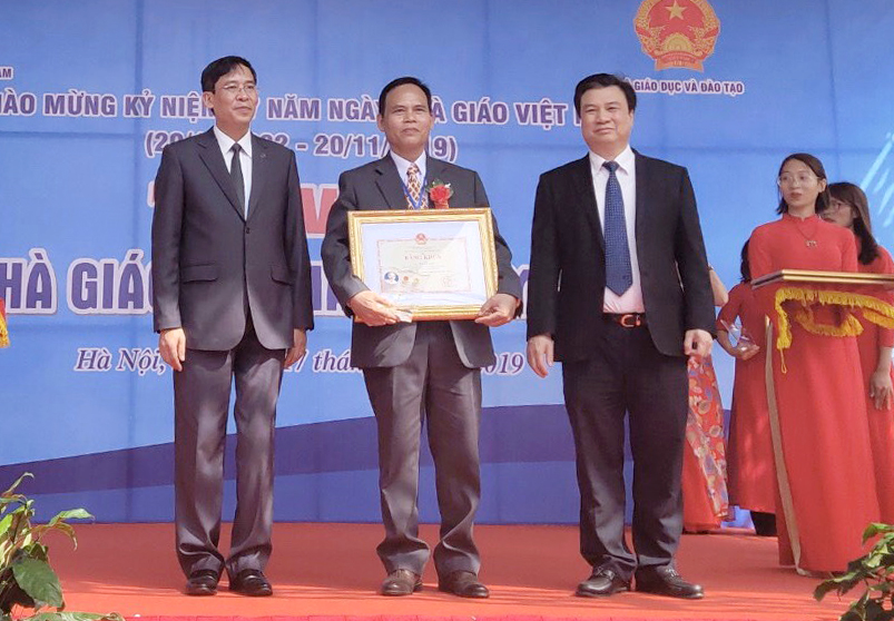 Hai nhà giáo được tôn vinh tại Lễ tri ân, tôn vinh nhà giáo tiêu biểu năm 2019