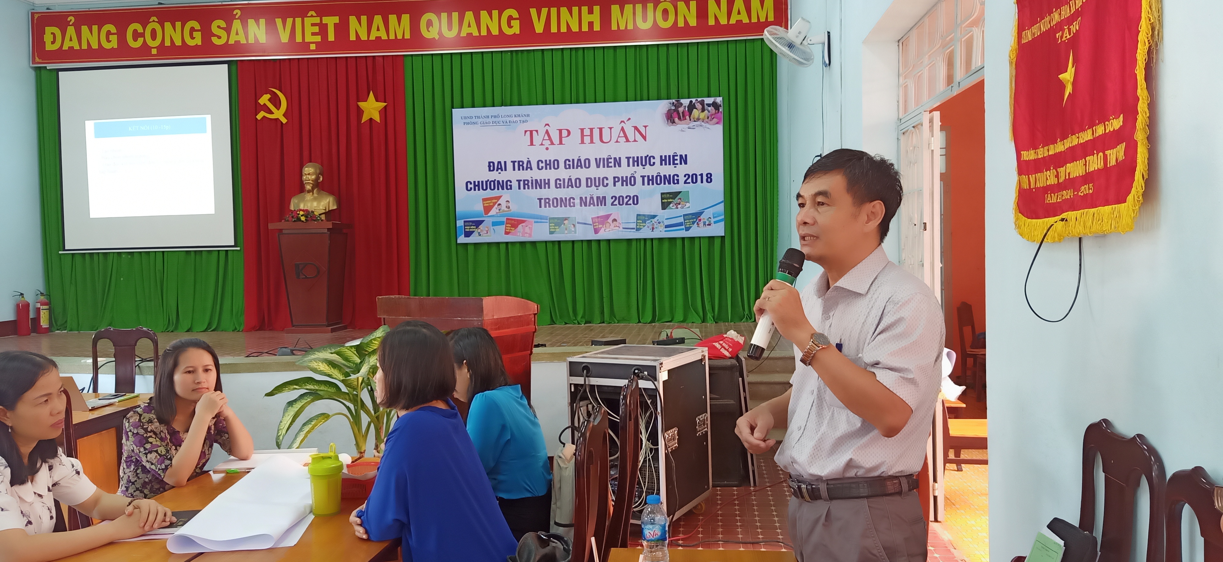 Tập huấn đại trà chương trình giáo dục phổ thông 2018.