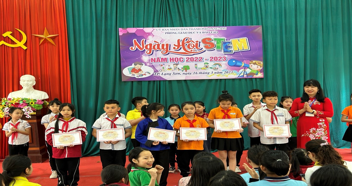 Ngày hội Stem tiểu học thành phố Lạng Sơn năm học 2022-2023